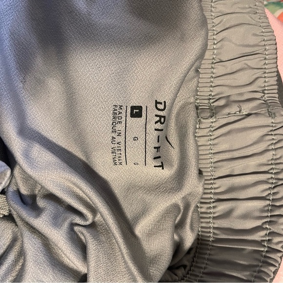 Nike Women's Gray Athletic Shorts - Picture 4 of 4